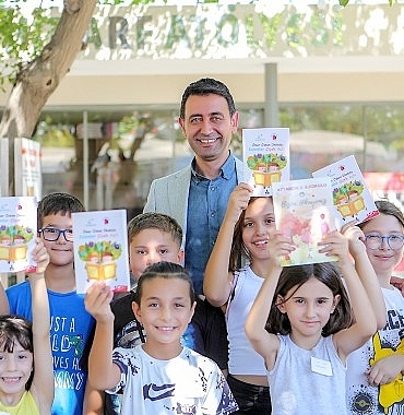 bayraklida-kitap-takas-senligi.jpg