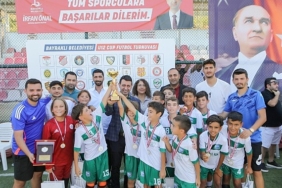bayraklidaki-futbol-turnuvasinda-muhtesem-final.jpg