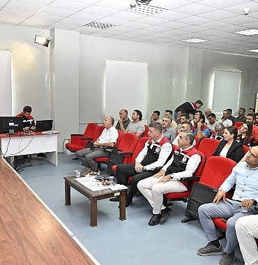 beydag-ve-odemiste-2024-hayvancilik-destekleme-modeli-uretici-orgutleri-ve-ureticilere-tanitildi.jpg