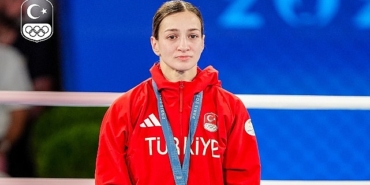 buse-naz-cakiroglu-olimpiyat-ikincisi.jpg