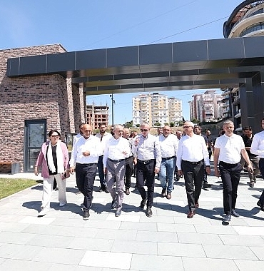 buyukakin-cayirova-millet-bahcesini-inceledi.jpg