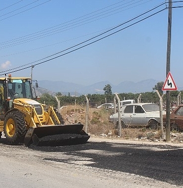 buyuksehir-asfalt-onarim-calismasi-yapiyor.jpg