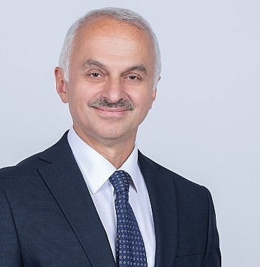 calik-enerjinin-yeni-ceosu-temel-kotil-oldu.jpg