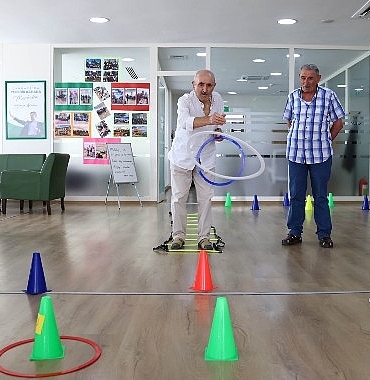 cankaya-belediyesi-asik-veysel-engelsiz-yasam-merkezi-yaz-doneminde-de-atolyeleriyle-faaliyet-gosteriyor.jpg
