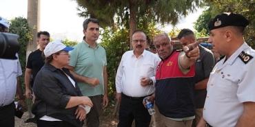 didimde-dun-oglen-saatlerinde-akyenikoy-mahallesi-hisar-mahallesi-ve-cumhuriyet-mahallesi-olmak-uzere-3-ayri-noktada-cikan-yangin-ruzgarin-etkisi-ile-buyuk-alana-yayildi.jpg
