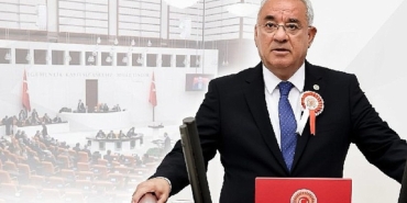 dsp-genel-baskani-onder-aksakaldan-17-agustos-1999-marmara-depremi-mesaji.jpg