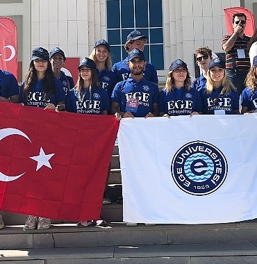egeli-gencler-buyuk-taarruzun-102nci-yilini-zaferin-yasandigi-topraklarda-kutladi.jpg