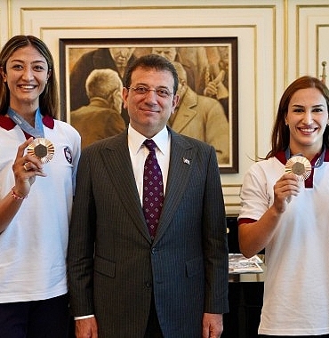 ekrem-imamoglu-2036-olimpiyatlarinin-provasini-insallah-avrupa-oyunlarinda-birlikte-yapariz.jpg