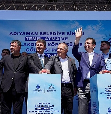 ekrem-imamoglu-adiyaman-belediye-binasi-temel-atma-ve-ibb-destekleri-ile-tamamlanan-yaylakonak-koprusu-ile-golbasi-parki-acilis-torenine-katildi.jpg