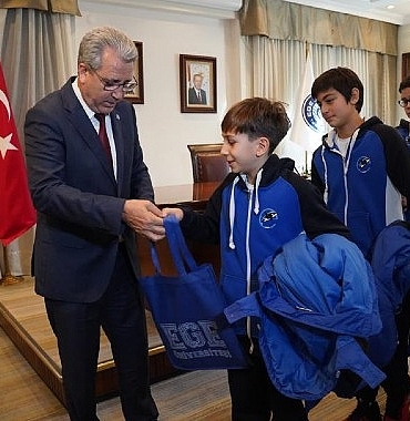 eu-spor-kulubu-gelecegin-cimnastik-yildizlarini-yetistiriyor.jpg