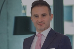 ey-gelecegin-tuketicisi-endeksinin-sonuclarina-gore-tuketiciler-dijital-ve-fiziksel-deneyim-arasinda-denge-ariyor.jpg
