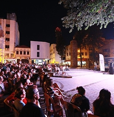 filenin-sultanlari-yari-final-heyecani-efes-selcukta-yasandi.jpg
