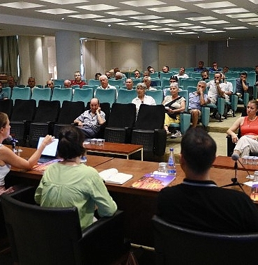 filiz-baskan-duyurdu-efes-selcuk-carsisi-sakinleri-dogalgaz-icin-ilk-calisma-tarihine-anketle-karar-verecek.jpg