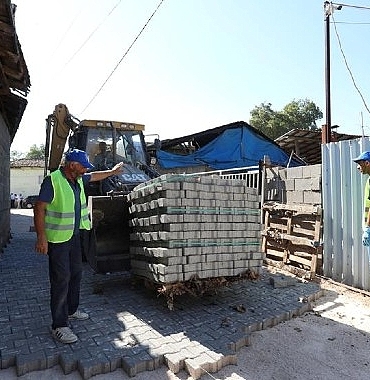hamamli-mahallesinde-sokaklar-parke-tasla-kaplaniyor.jpg