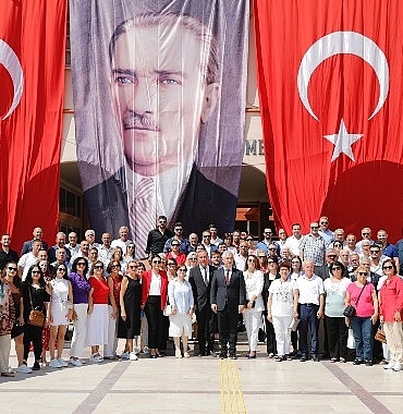 kadikoyde-30-agustos-coskusu-devam-ediyor.jpg