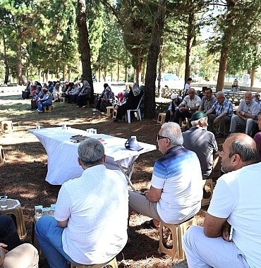 kandira-belediyesi-deprem-sehitlerimizi-unutmadi.jpg