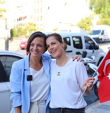 karabaglar-30-agustosta-bayraklarla-donatildi.jpg