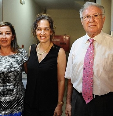 karsiyaka-kent-konseyine-kadin-eli-degecek.jpg