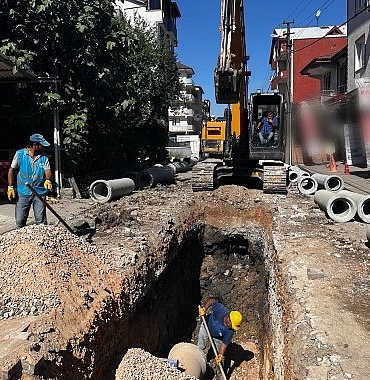kartepede-altyapi-calismasi-gece-gunduz-demeden-suruyor.jpg