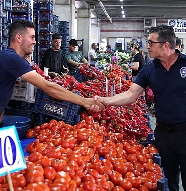kemalpasa-belediyesi-zabit-ekiplerinden-pazaryeri-ve-firin-denetimi.jpg
