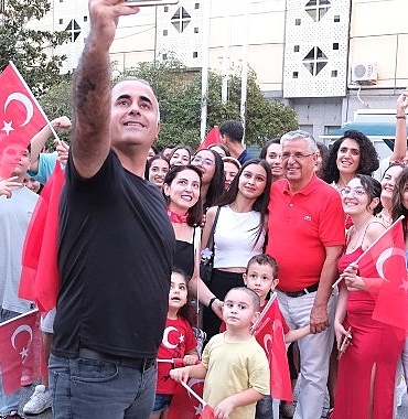 kemerde-zafer-bayrami-coskusu.jpg