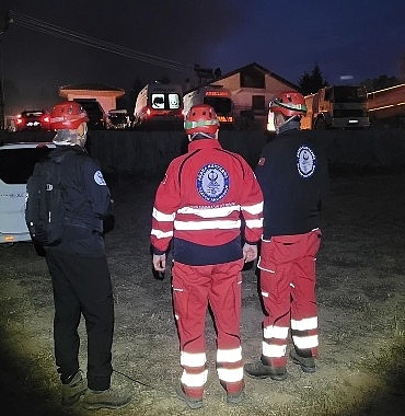 kizilcahamamda-yangin-ekipler-calismalarini-surduruyor.jpg