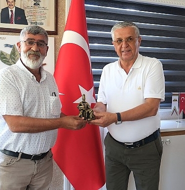 kurttan-baskan-topalogluna-ziyaret.jpg
