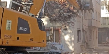 metruk-bina-yikimlari-hiz-kazandi.jpg