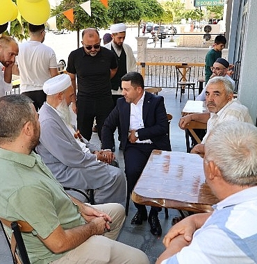 nevsehir-belediye-baskani-rasim-ari-bekdik-mahallesinde-incelemelerde-bulunarak-vatandaslarla-bir-araya-geldi.jpg