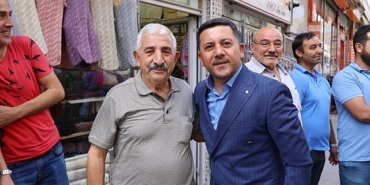 nevsehir-belediye-baskani-rasim-ari-belediye-caddesi-ve-kececiler-caddesinde-esnaf-ziyaretlerinde-bulundu.jpg
