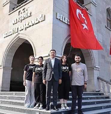 nevsehir-belediye-baskani-rasim-ari-konuk-ettigi-ozel-simya-koleji-ogrencilerinin-nevsehir-ve-belediyecilik-hakkinda-sorularini-cevaplandirdi.jpg