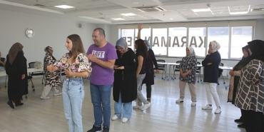 niluferli-kadinlar-drama-ile-iletisimini-guclendiriyor.jpg