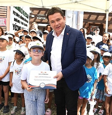 osmangazinin-yuzme-kurslarinda-6-bin-ogrenci-yuzme-ogrendi.jpg