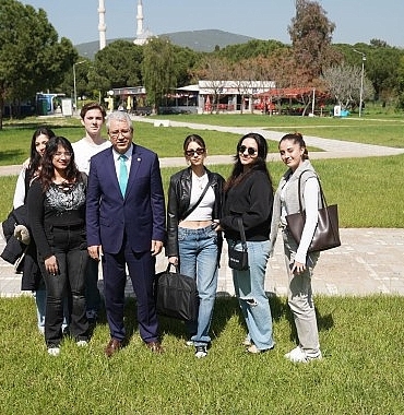 rektor-prof-dr-budak-surdurulebilir-enerji-verimli-ve-iklim-dostu-bir-kampuse-sahibiz.jpg