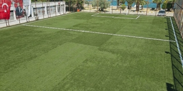 sari-zeybek-sosyal-ve-spor-tesisleri-yenilendi.jpg