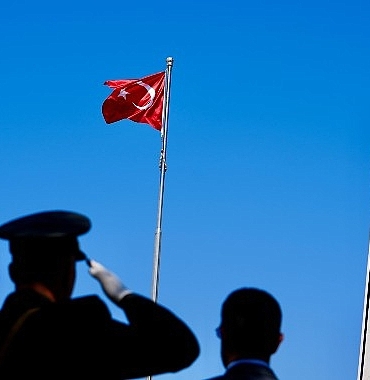seferihisarda-30-agustos-zafer-bayrami-kutlamalari-saat-10-00da-celenk-toreniyle-basladi.jpg