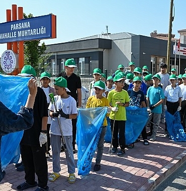 selcuklu-cevre-temizliginde-farkindalik-olusturmaya-devam-ediyor.jpg