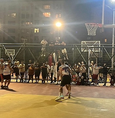 sokak-basketbolu-heyecani-goztepede-devam-etti.jpg
