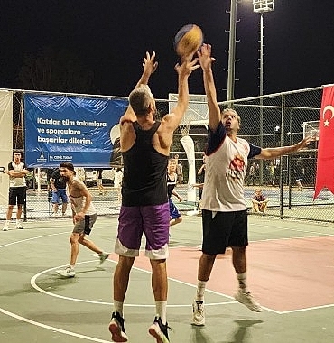 sokak-basketbolunda-finale-geri-sayim.jpg