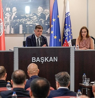 tugay-karsiyaka-iskelesinin-yenilenmesi-gundemimizde.jpg