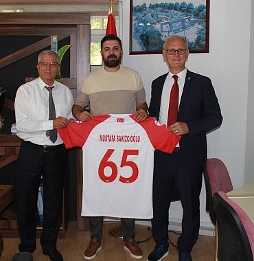 turkiye-hentbol-federasyonu-baskani-ugur-kilic-vanda-hentbolun-gelecegi-icin-onemli-adimlar-atti.jpg