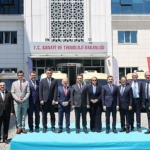 turkiyenin-ilk-elektrikli-ticari-araci-e-transit-ile-ford-adiyamanda-surdurulebilir-turizmi-tesvik-ediyor.jpg