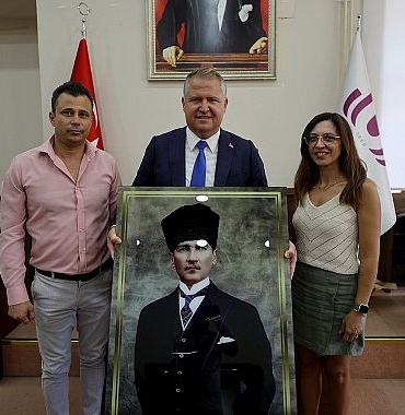 urla-belediyesi-ile-tum-bel-sen-arasinda-toplu-is-sozlesmesi-imzalandi.jpg