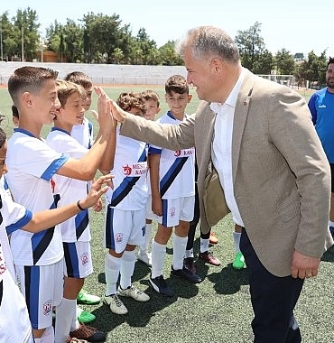 urlada-cocuklar-hem-egleniyor-hem-de-ogreniyor.jpg