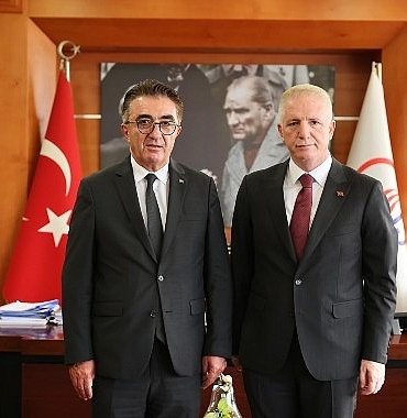 vali-gulden-baskan-mutluya-ziyaret.jpg