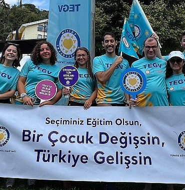 yuzuculer-tegvli-cocuklara-egitim-destegi-icin-yaristi.jpg