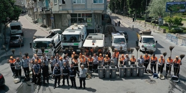 zeytinburnu-sokaklarinda-yaz-temizligi.jpg