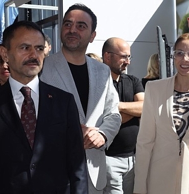 abis-kadinin-gucu-toplumun-gucudur.jpg