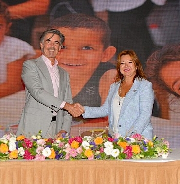 acev-ile-is-birligi-anlasmasi-imzalayan-accor-egitime-destek-veriyor.jpg