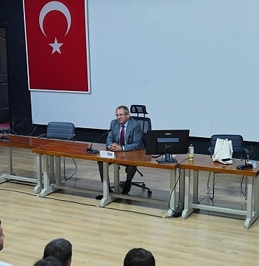 ayvalik-belediye-baskani-mesut-ergin-zabita-memurlariyla-bir-araya-geldi-zabitalarin-haftalarini-kutladi-ve-calismalari-nedeniyle-tesekkur-etti.jpg